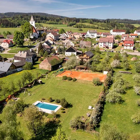 Resort Tereza & Sumavske Roubenky Susice